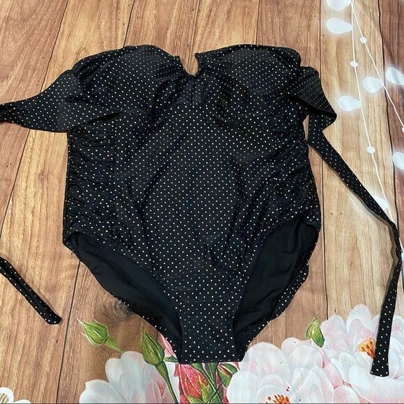 Pure‎ Energy Black Gold Polka Dot Halter One Piece - Picture 1 of 7